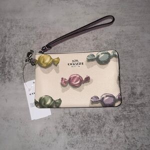 COACH Women's Zip Candy Print Wristlet